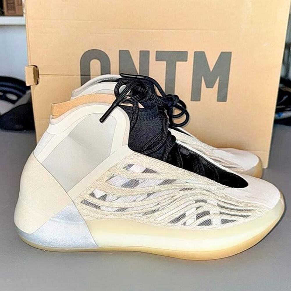 adidas Yeezy QNTM Mist Slate — Size 10 — HQ2085